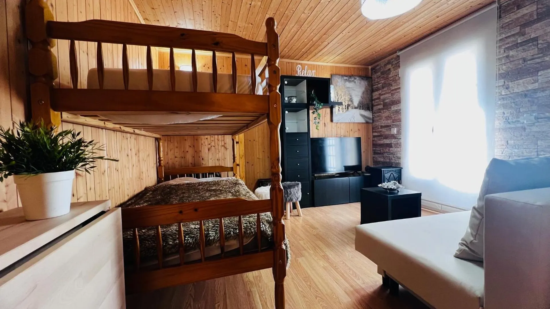 Apartamentos Bluettravel Parador 1 location